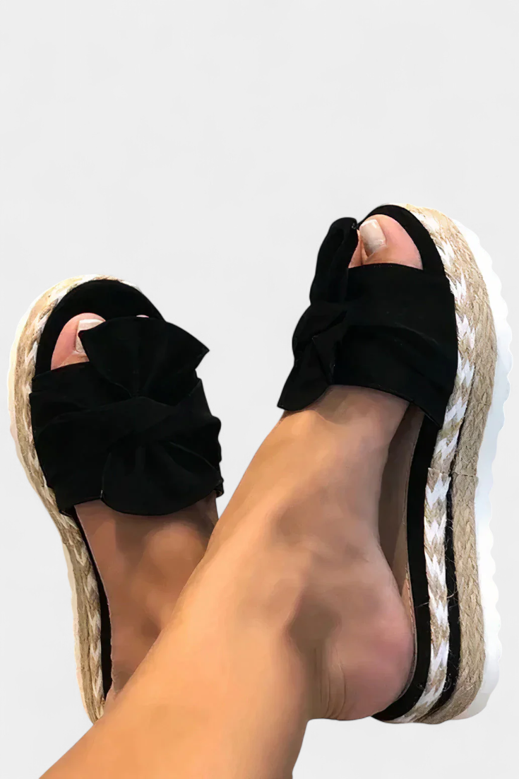 Sandalias de plataforma con lazo Cveta