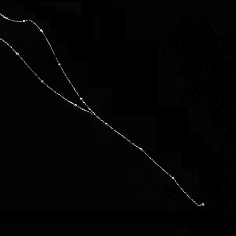 Collar con Emblema y Crochet