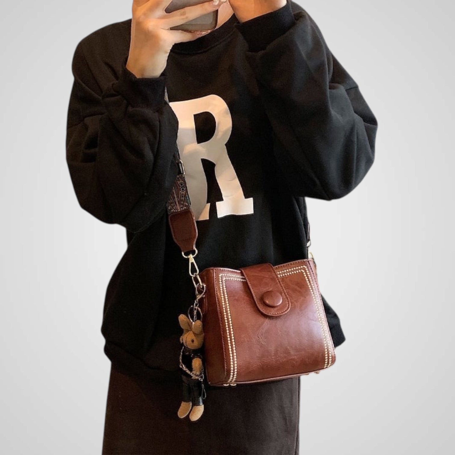 Bolsa retro para orina con correa ancha ajustable para el hombro