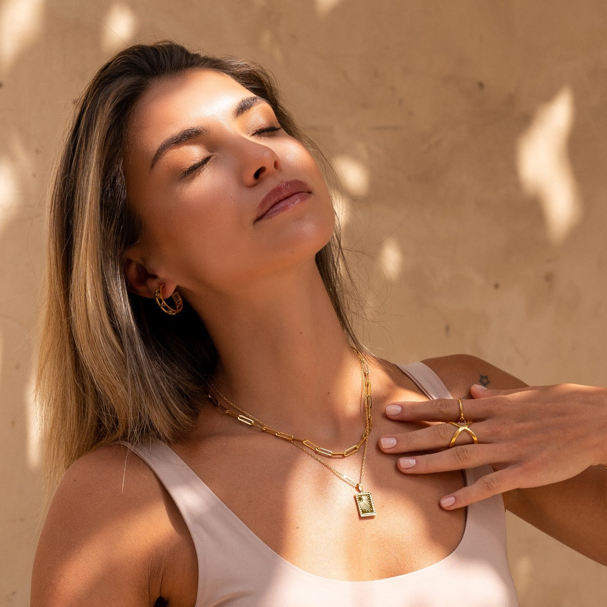 Cadena de oro con clip