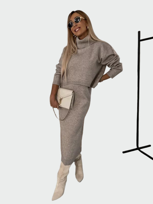 Conjunto de vestido y suéter de cuello alto
