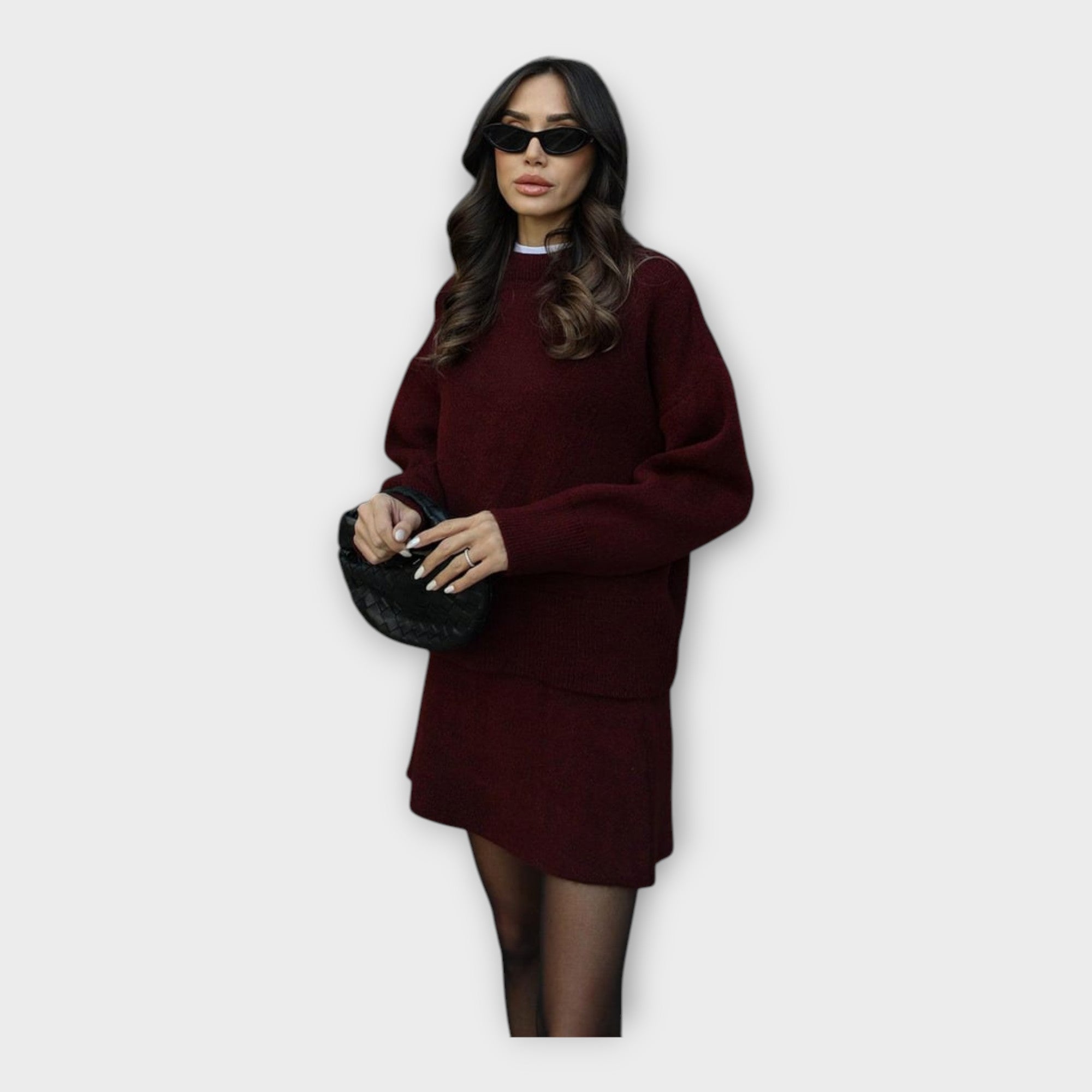 Conjunto de Blusa y Falda de Punto con Línea Moderna