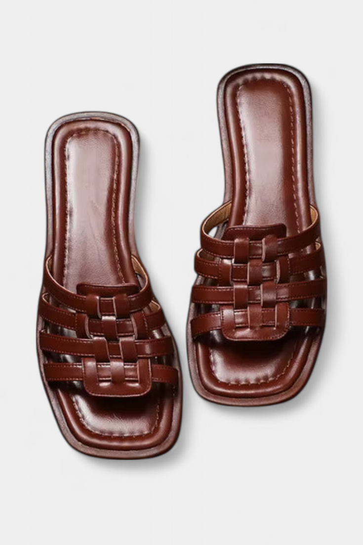 Sandalias planas trenzadas Roma