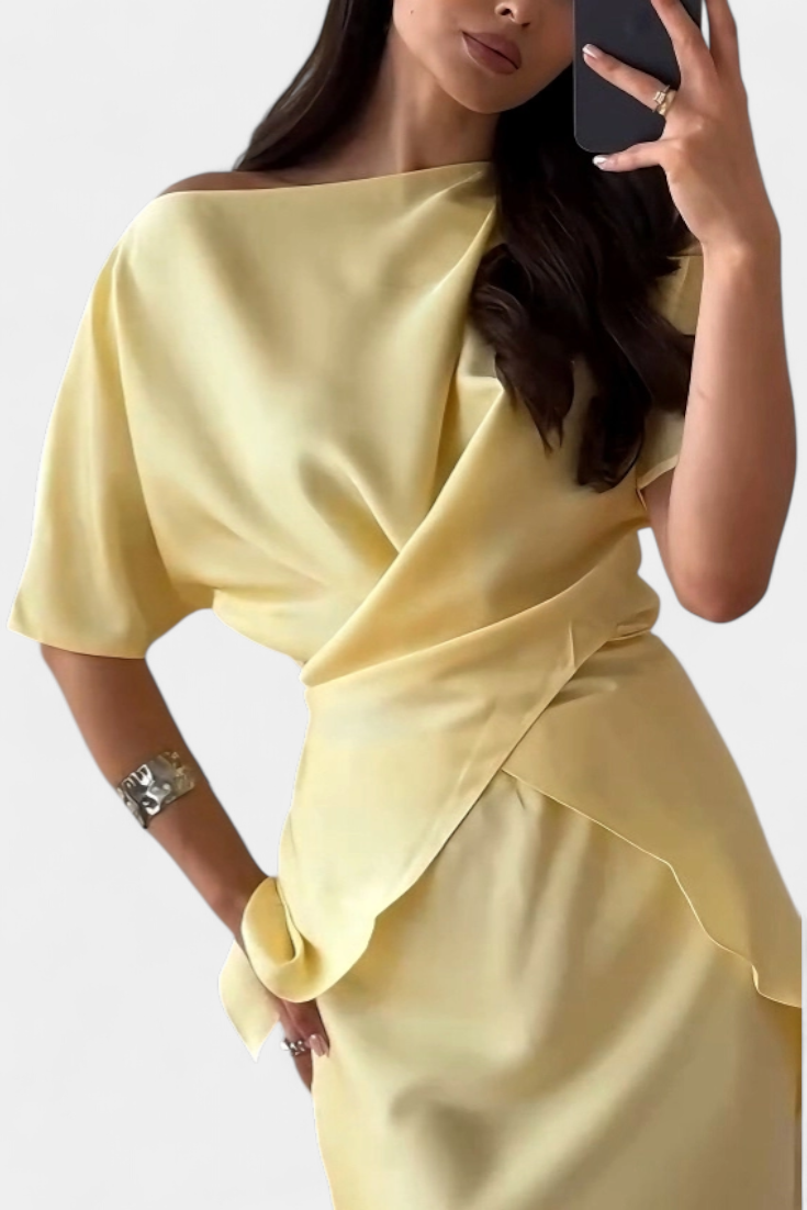 Conjunto de top con tirantes cruzados y falda vaporosa Veleda