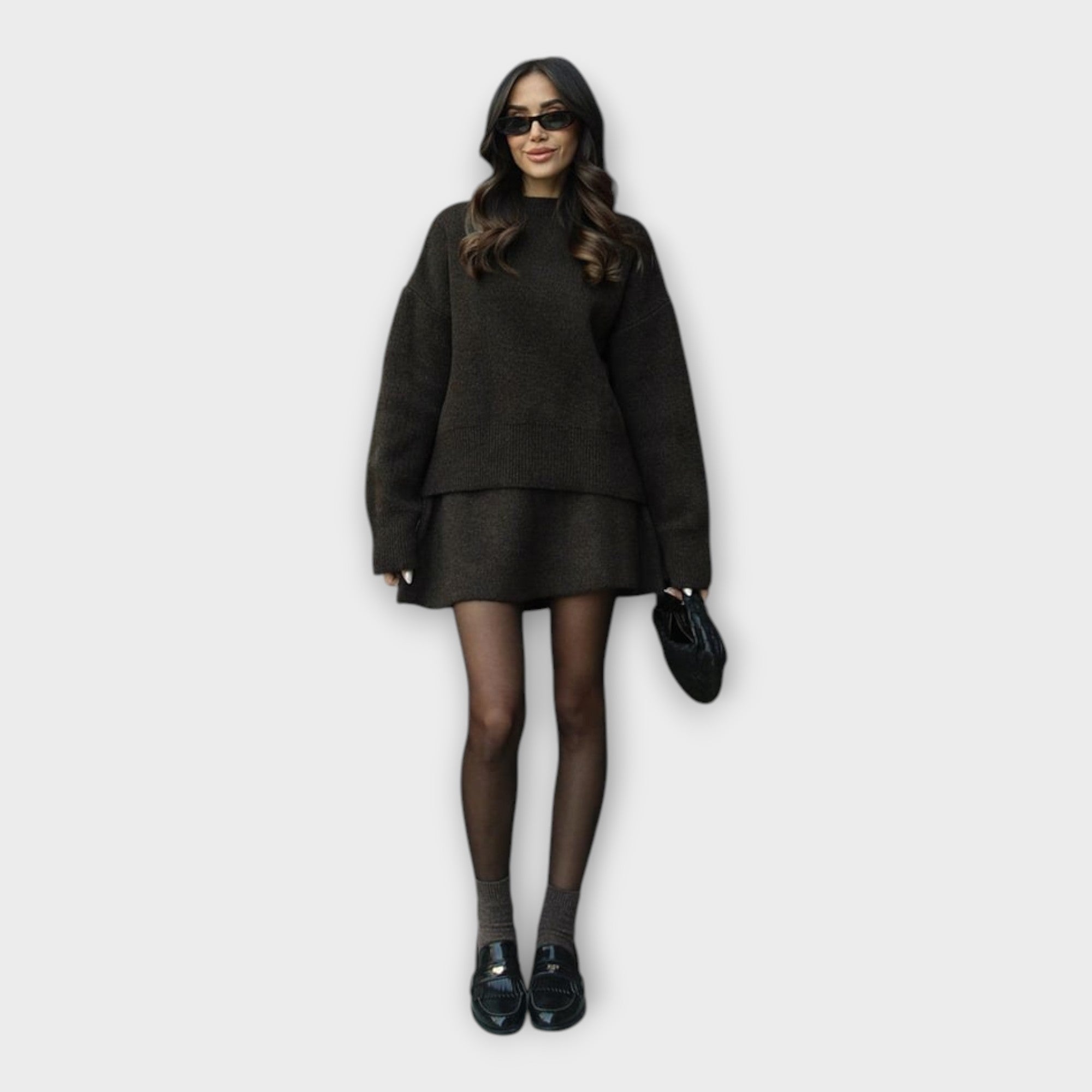 Conjunto de Blusa y Falda de Punto con Línea Moderna