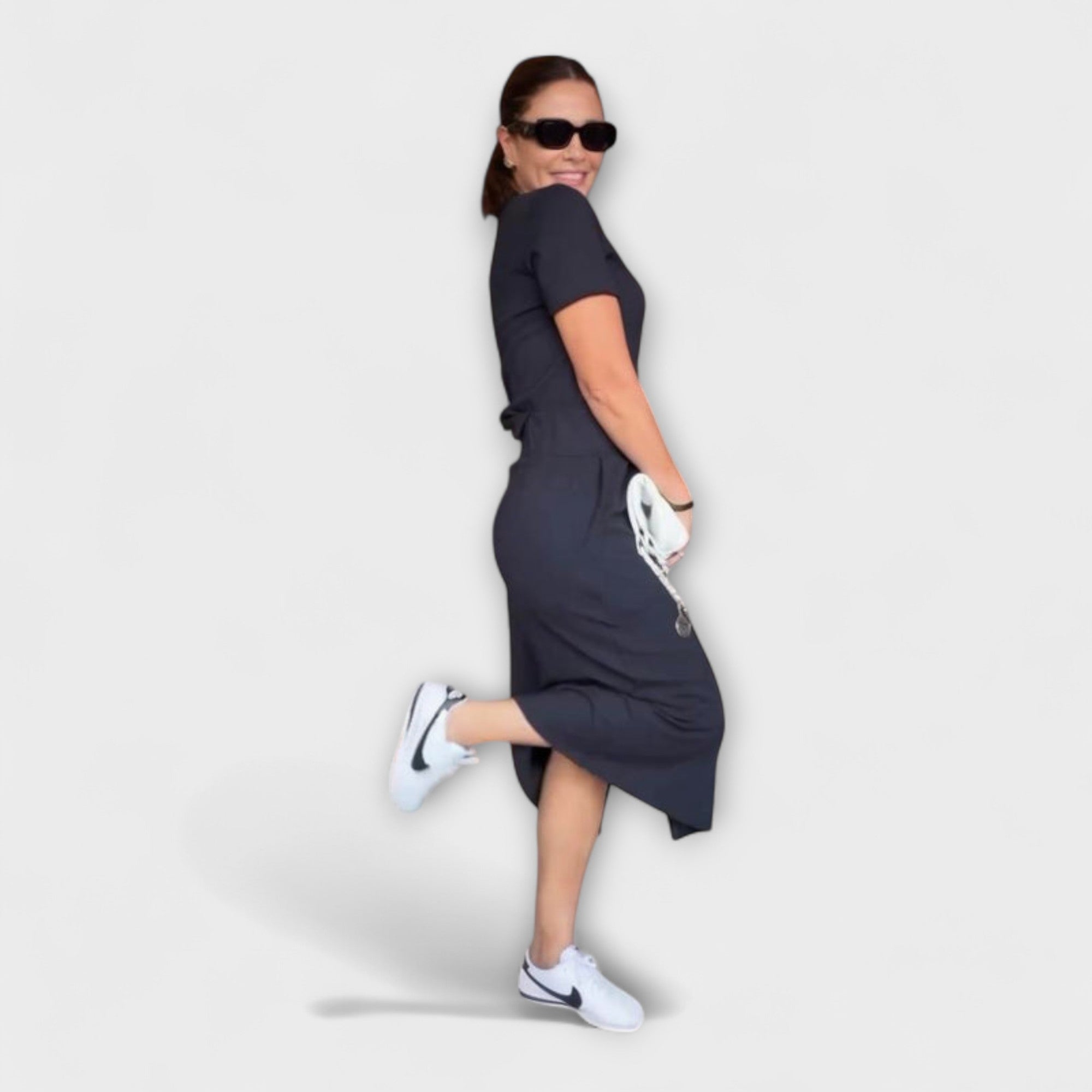 Danielle - Elegante top de escote redondo con falda