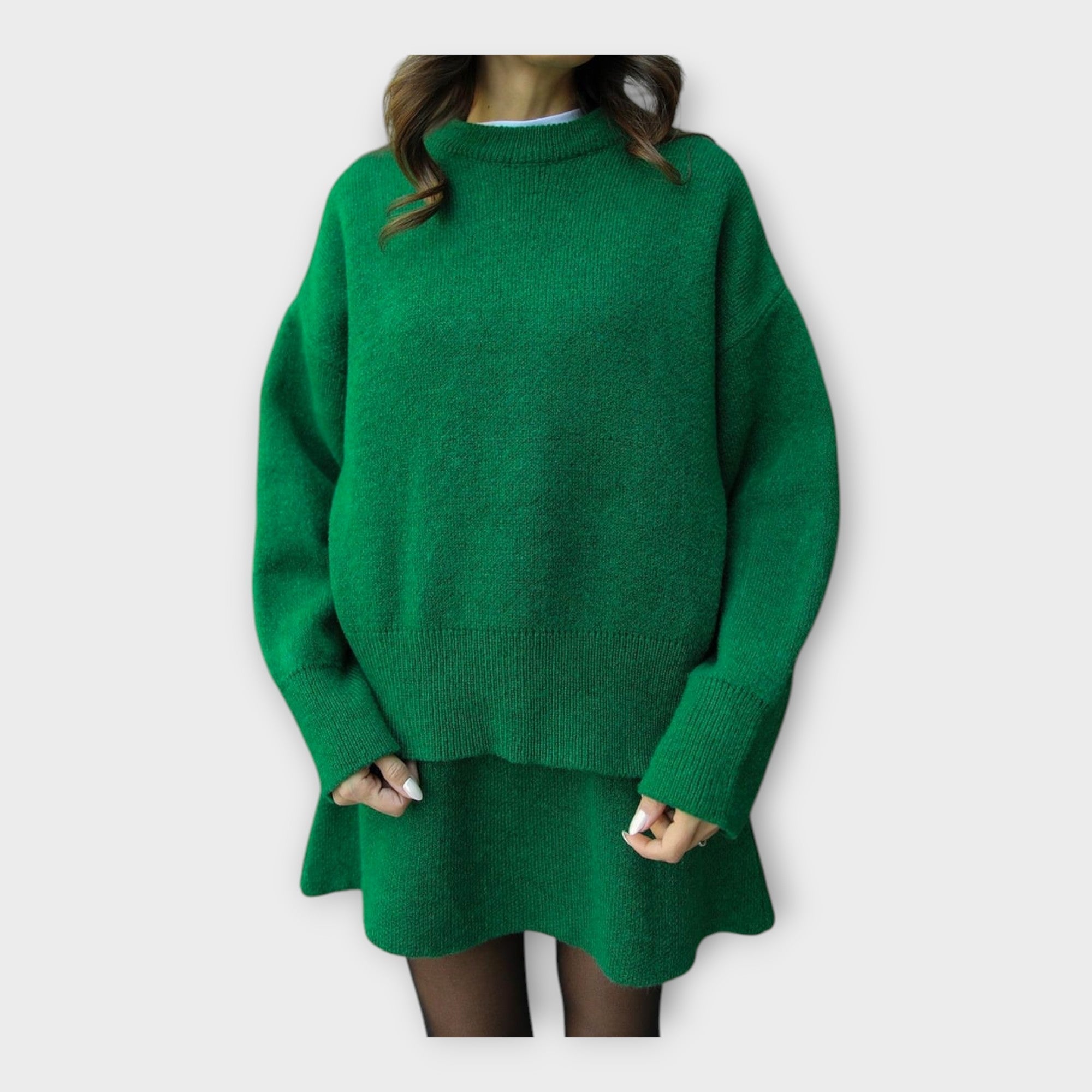 Conjunto de Blusa y Falda de Punto con Línea Moderna