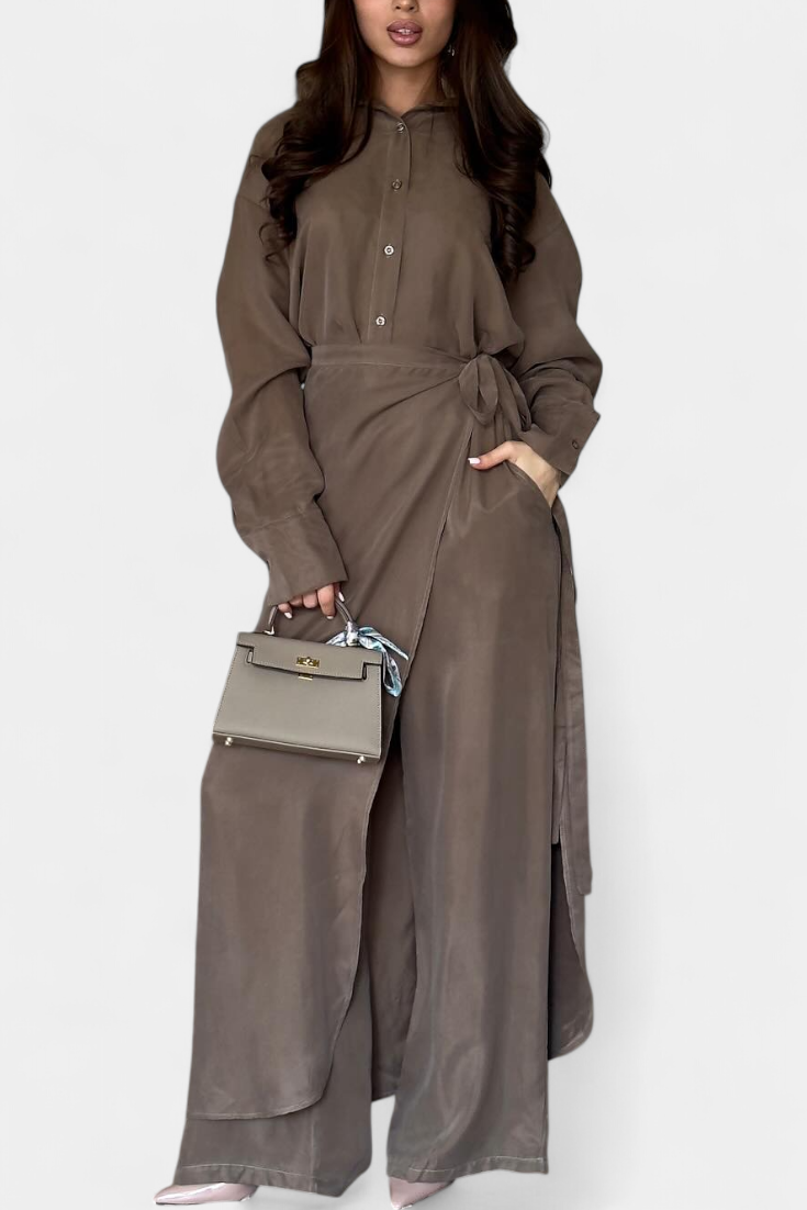 Conjunto casual Marisol con camisa holgada y pantalón-falda