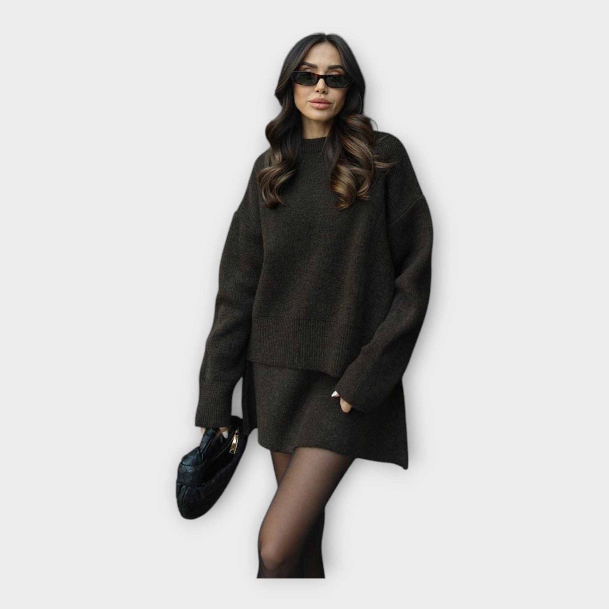 Conjunto de Blusa y Falda de Punto con Línea Moderna