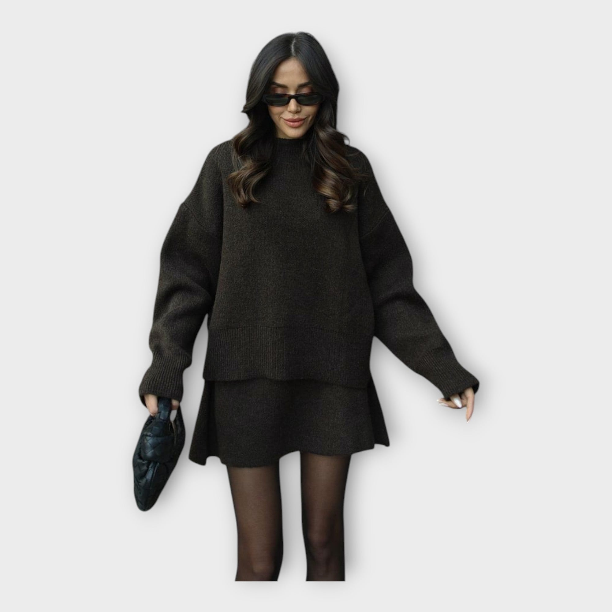 Conjunto de Blusa y Falda de Punto con Línea Moderna