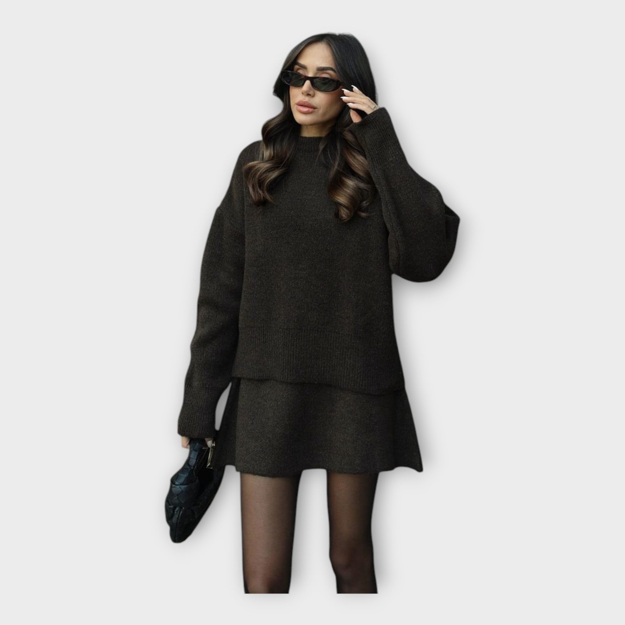 Conjunto de Blusa y Falda de Punto con Línea Moderna